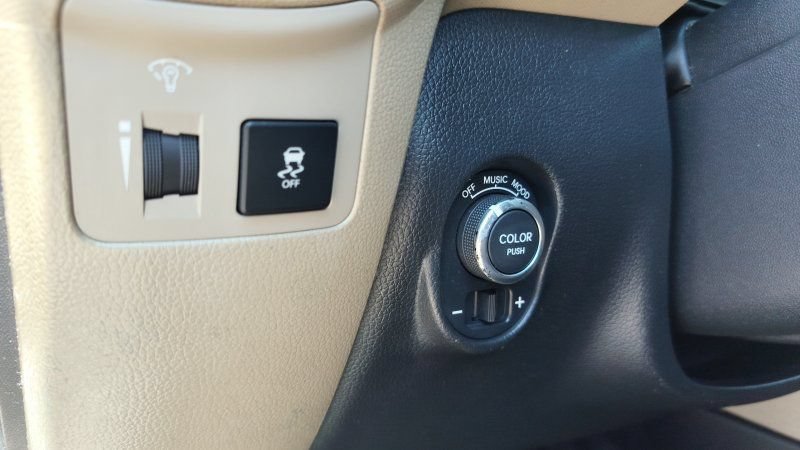 Used 2012 Kia Soul ! FWD image 15