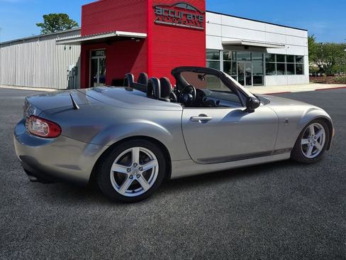 Used 2014 MAZDA MX-5 Miata Club image 5
