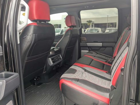 Used 2024 Ford F250 Lariat w/ Lariat Ultimate Package AWD/4WD image 14
