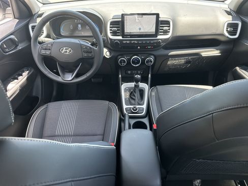 New 2025 Hyundai Venue Limited image 14