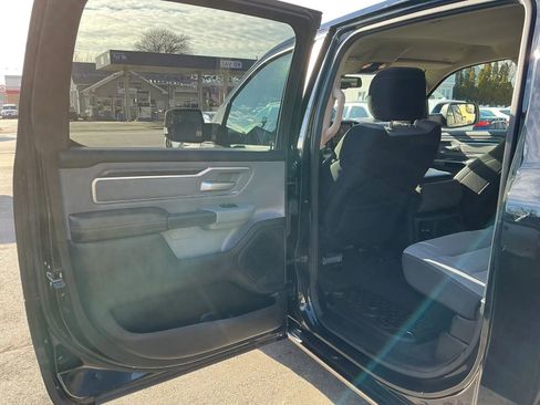 Used 2019 RAM 1500 Big Horn AWD/4WD image 6