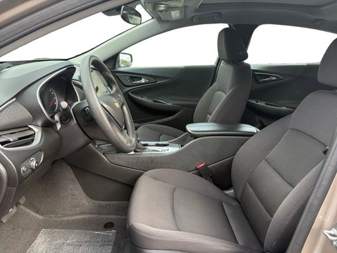 Used 2024 Chevrolet Malibu LT image 10