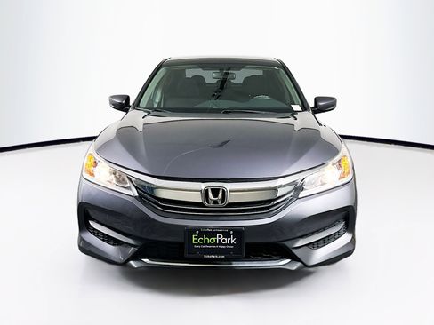 Used 2017 Honda Accord LX image 2