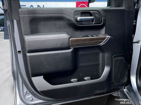 Used 2022 Chevrolet Silverado 1500 LT image 18