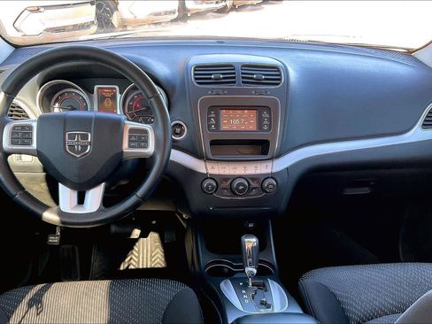 Used 2014 Dodge Journey SXT w/ Flexible Seating Group image 14