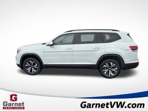 New 2026 Volkswagen Atlas SE image 2