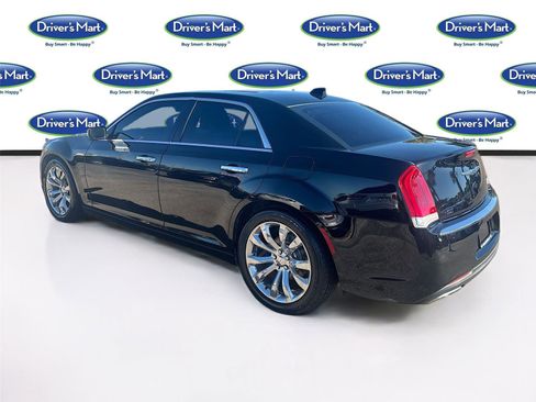 Used 2020 Chrysler 300 Limited image 6