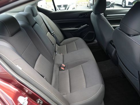 Used 2023 Nissan Altima 2.5 SV AWD/4WD image 28