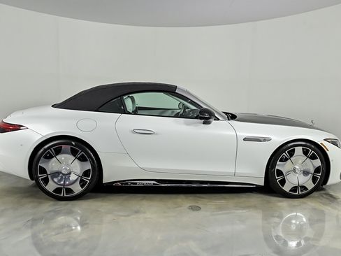 Used 2026 Mercedes-Benz Maybach SL 680 image 31
