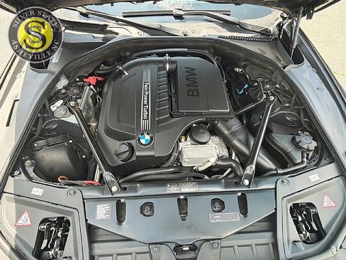 Used 2011 BMW 535i Sedan RWD image 30