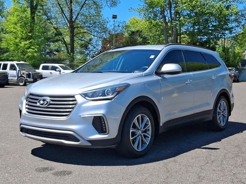 Used 2019 Hyundai Santa Fe XL SE FWD image 3