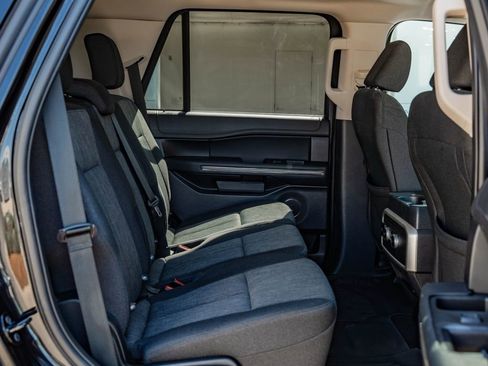 Used 2022 Ford Expedition XLT AWD/4WD image 41