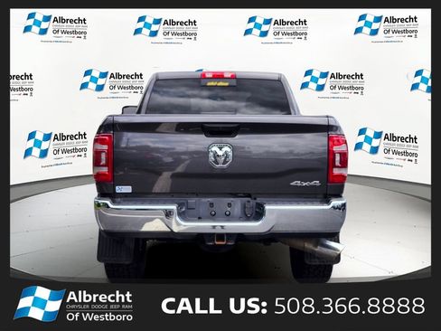 Used 2024 RAM 2500 Tradesman w/ Chrome Appearance Group AWD/4WD image 4