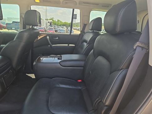 Used 2017 INFINITI QX80 2WD w/ Driver Assistance Package image 13