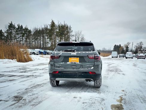Certified 2022 Jeep Compass Limited image 5