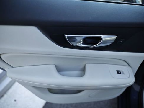 Used 2024 Volvo S60 B5 Core image 23