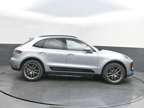 New 2026 Porsche Macan AWD/4WD image 8