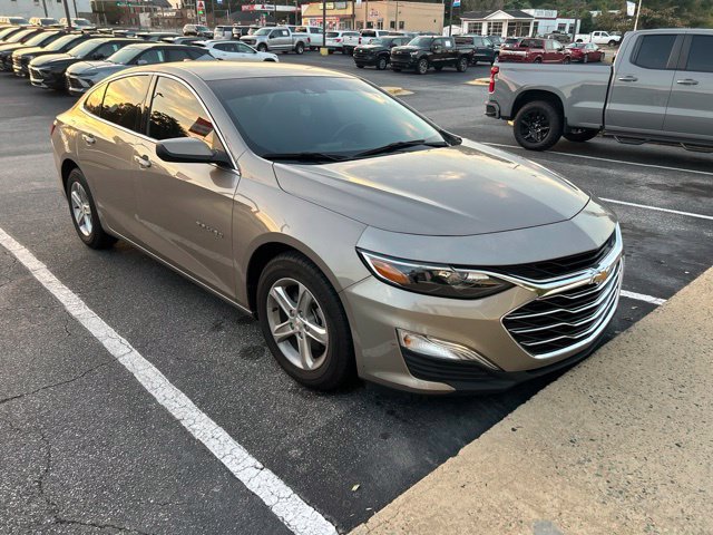 Used 2024 Chevrolet Malibu LS FWD image 2