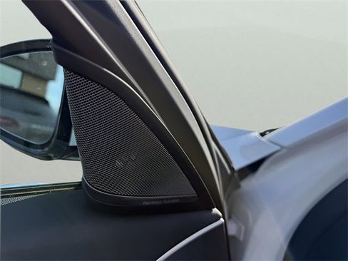 Used 2019 BMW 540i xDrive image 21