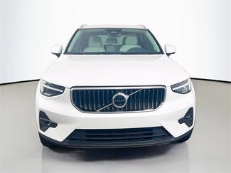 Used 2023 Volvo XC40 B5 Plus w/ Driver Assist Package video 2