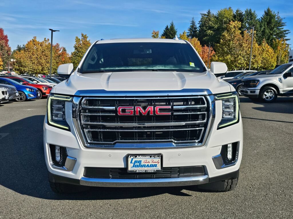 Certified 2022 GMC Yukon XL SLT w/ Max Trailering Package AWD/4WD image 2