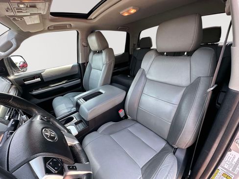 Used 2021 Toyota Tundra Limited w/ Limited Premium Package AWD/4WD image 23
