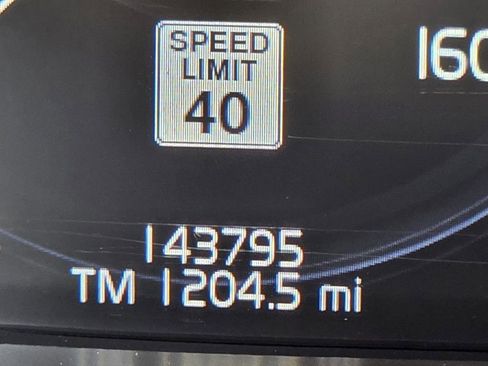 Used 2017 Volvo XC90 T6 Momentum w/ Vision Package AWD/4WD image 43