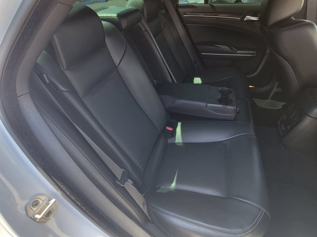 Used 2023 Chrysler 300 S w/ Comfort Group RWD image 20