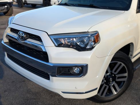 Used 2018 Toyota 4Runner Limited image 13