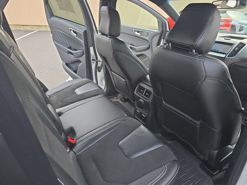 Used 2020 Ford Edge ST w/ Equipment Group 401A AWD/4WD image 14