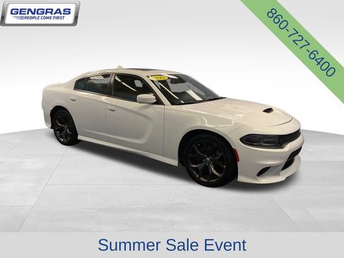 Used 2017 Dodge Charger R/T w/ Plus Group RWD image 9