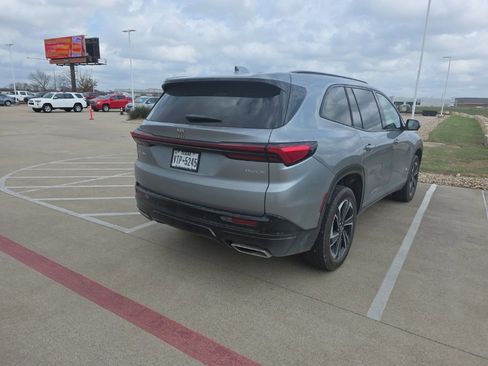 Used 2025 Buick Enclave Sport Touring w/ Super Cruise Package image 6