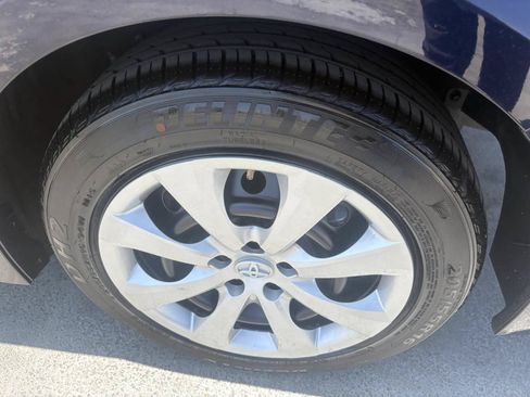 Used 2025 Toyota Corolla LE FWD image 13