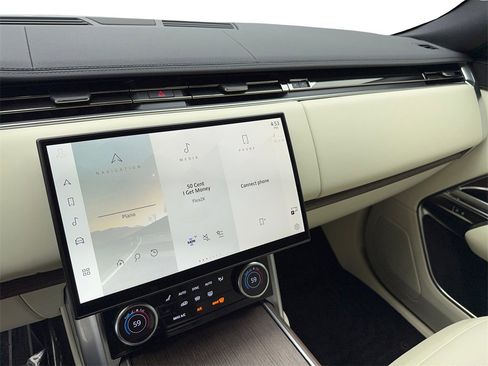 Used 2023 Land Rover Range Rover SE image 23