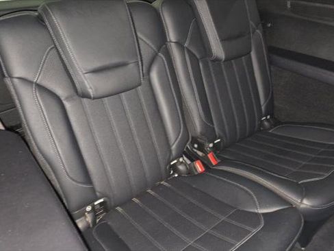 Used 2018 Mercedes-Benz GLS 450 4MATIC w/ Premium Package image 17