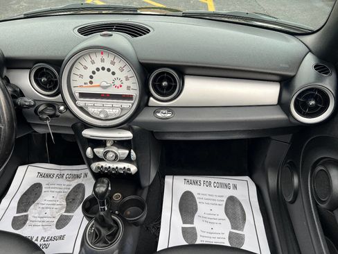 Used 2010 MINI Cooper Convertible FWD image 32