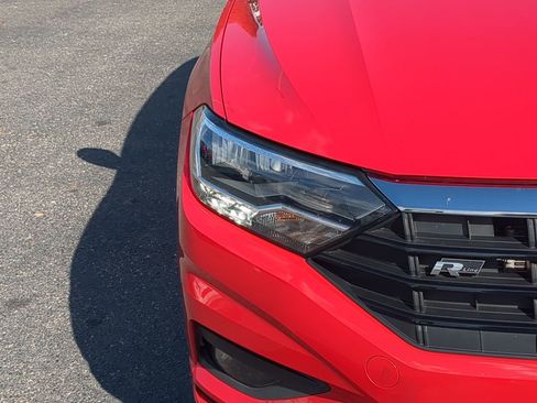 Used 2019 Volkswagen Jetta R-Line image 8