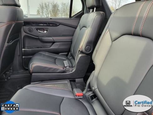 Certified 2025 Honda Pilot TrailSport image 12