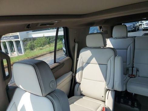New 2026 GMC Yukon Denali w/ Sun & Power Step Package AWD/4WD image 18
