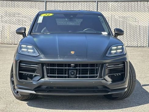 Used 2024 Porsche Cayenne Turbo GT AWD/4WD image 2