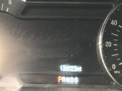 Used 2018 Ford Explorer Platinum AWD/4WD image 18
