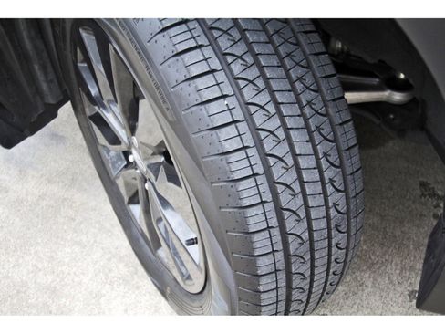 Certified 2025 Subaru Outback Onyx Edition AWD/4WD image 30