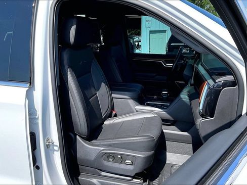 Used 2023 GMC Sierra 1500 Denali w/ Denali Reserve Package AWD/4WD image 30