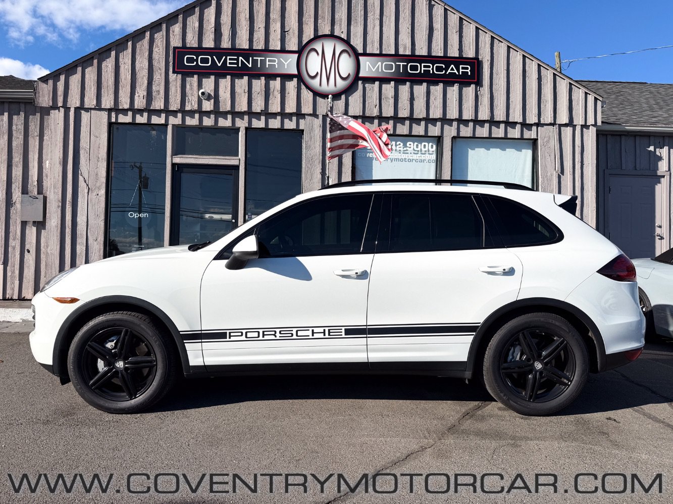 Used 2014 Porsche Cayenne S AWD/4WD image 1