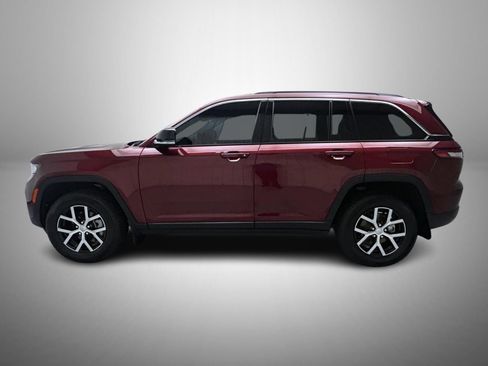 Used 2025 Jeep Grand Cherokee Limited AWD/4WD image 8