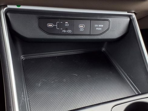 New 2026 Kia Carnival LX image 19