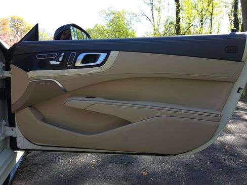 Used 2017 Mercedes-Benz SL 63 AMG image 31