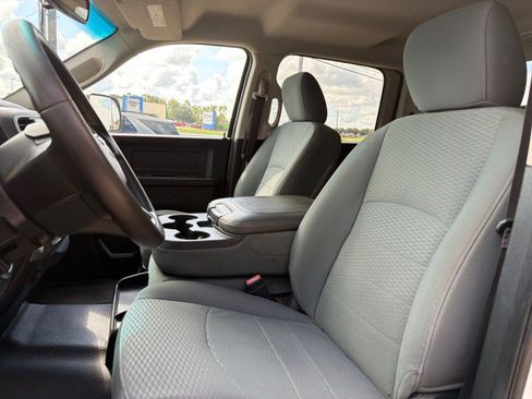 Used 2014 RAM 2500 Tradesman w/ Chrome Appearance Group AWD/4WD image 14