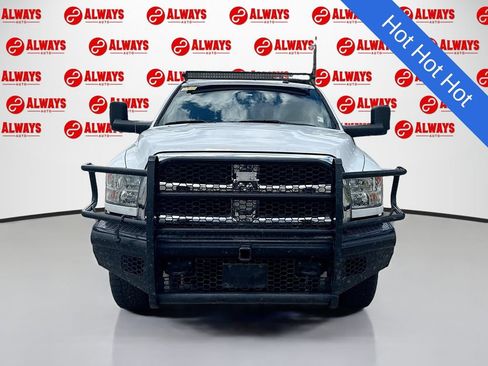 Used 2018 RAM 2500 Tradesman w/ Chrome Appearance Group AWD/4WD image 2