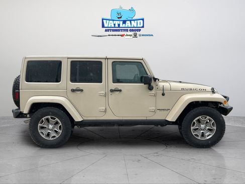 Certified 2016 Jeep Wrangler Unlimited Rubicon w/ Dual Top Group image 7